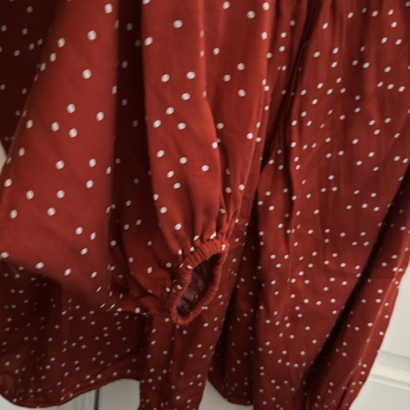 New Olivaceous Top Size S - Picture 5 of 7